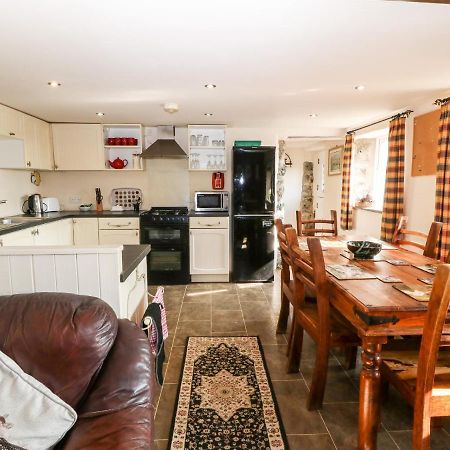 Bwthyn Yr Helyg Willow Cottage Llannor ภายนอก รูปภาพ