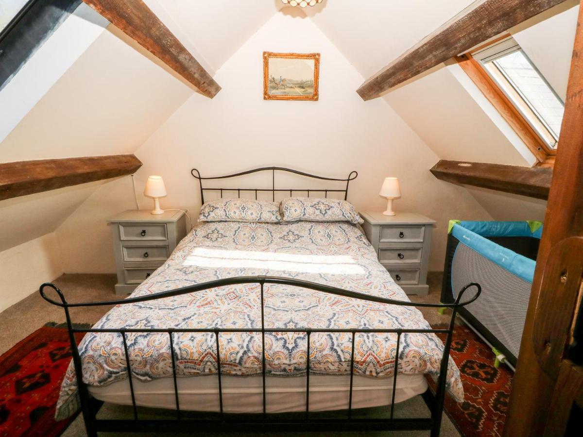Bwthyn Yr Helyg Willow Cottage Llannor ภายนอก รูปภาพ