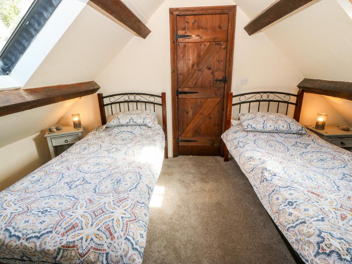 Bwthyn Yr Helyg Willow Cottage Llannor ภายนอก รูปภาพ